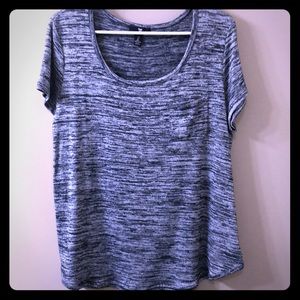 A Gap casual top